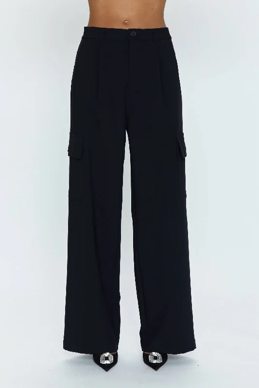 Brynn High Rise Relaxed Cargo Pant In Black